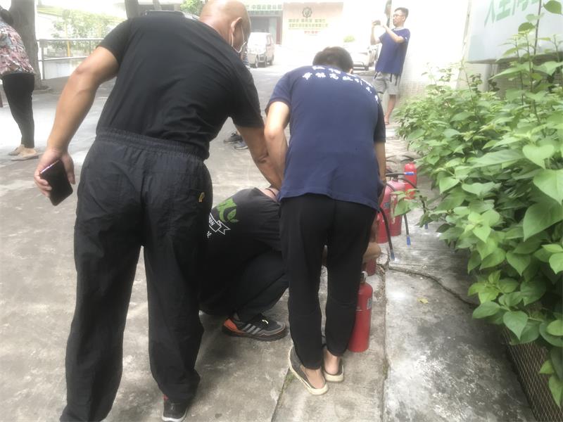 普及安全滅火知識，共建消防防火墻！—江信電子消防安全演練.jpg